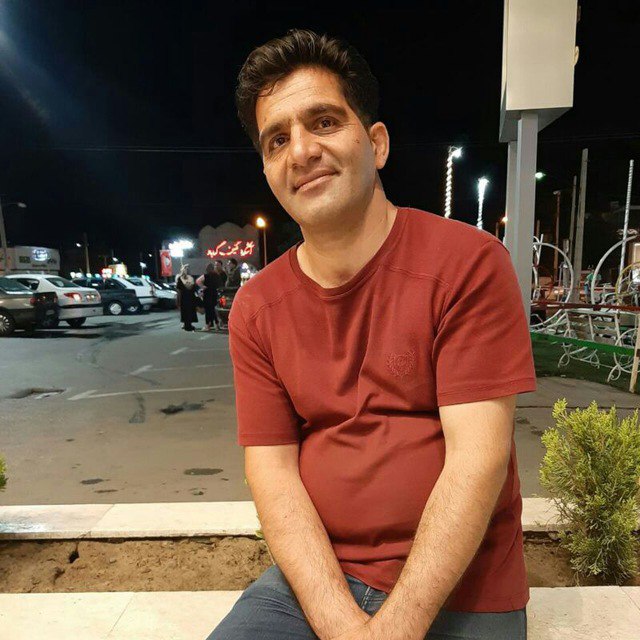 محمود اکبرزاده