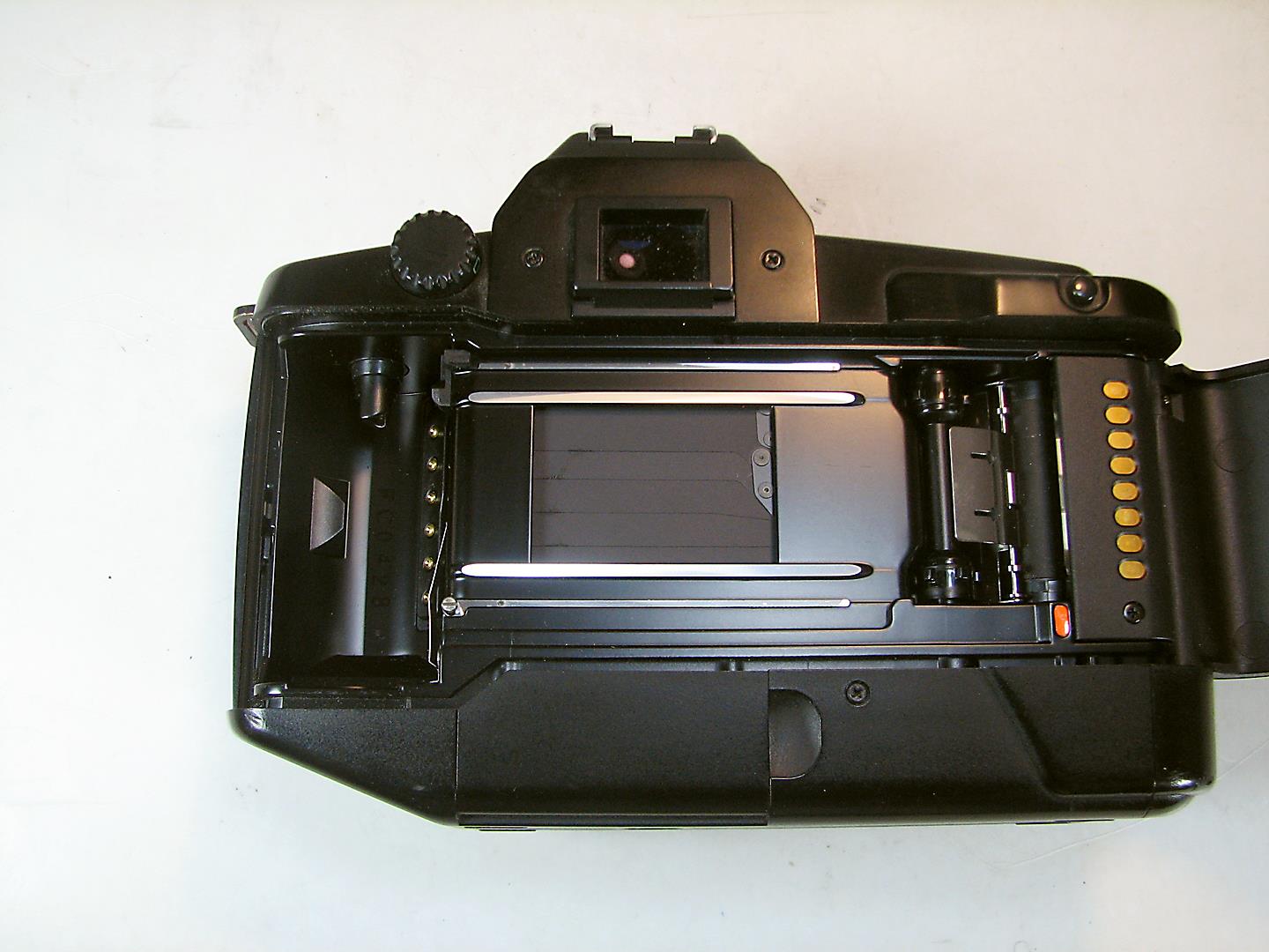 دوربین عکاسی آنالوگ کانن Canon EOS 650