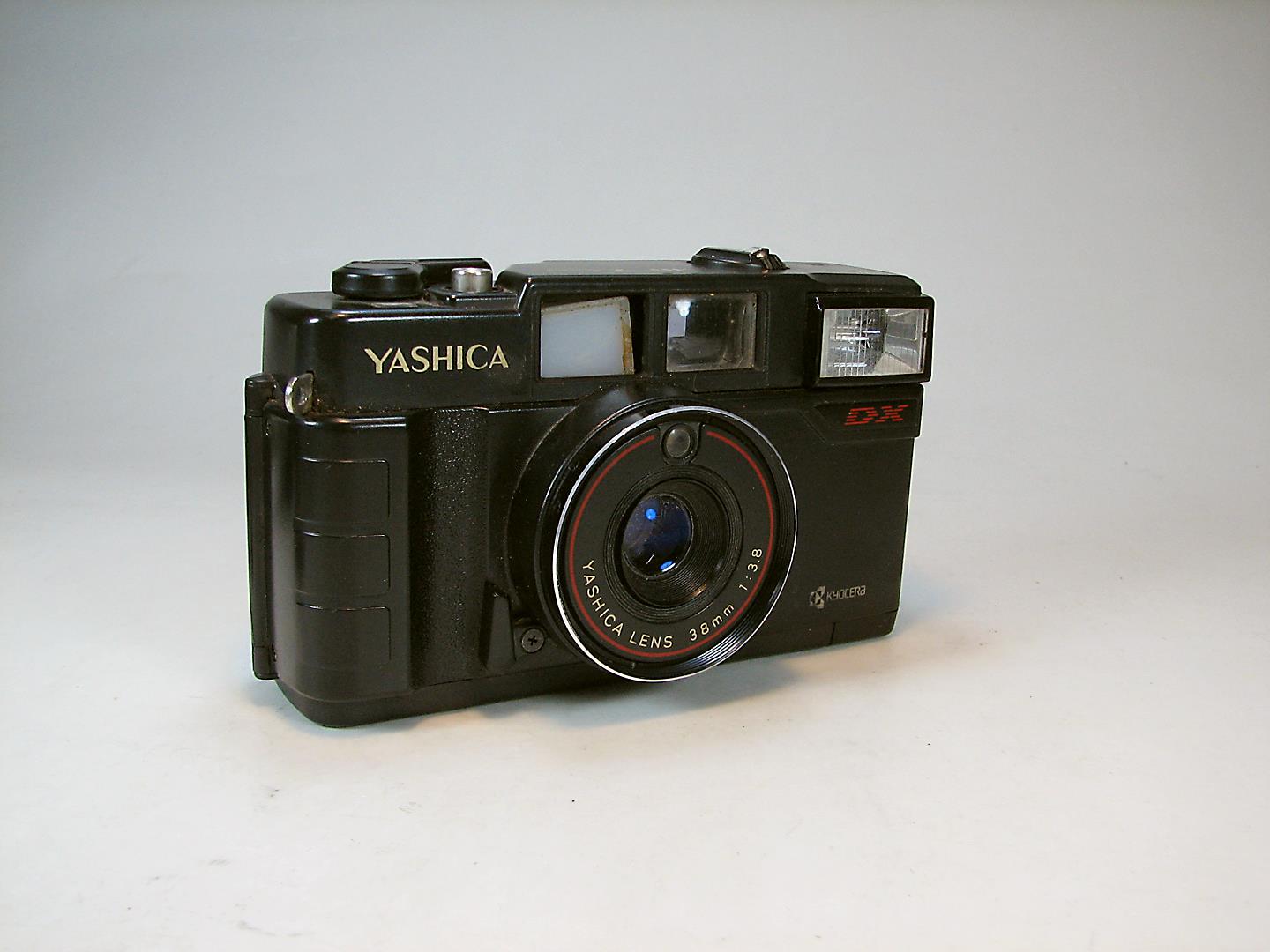 دوربین یاشیکا YASHICA MF-2 DX 