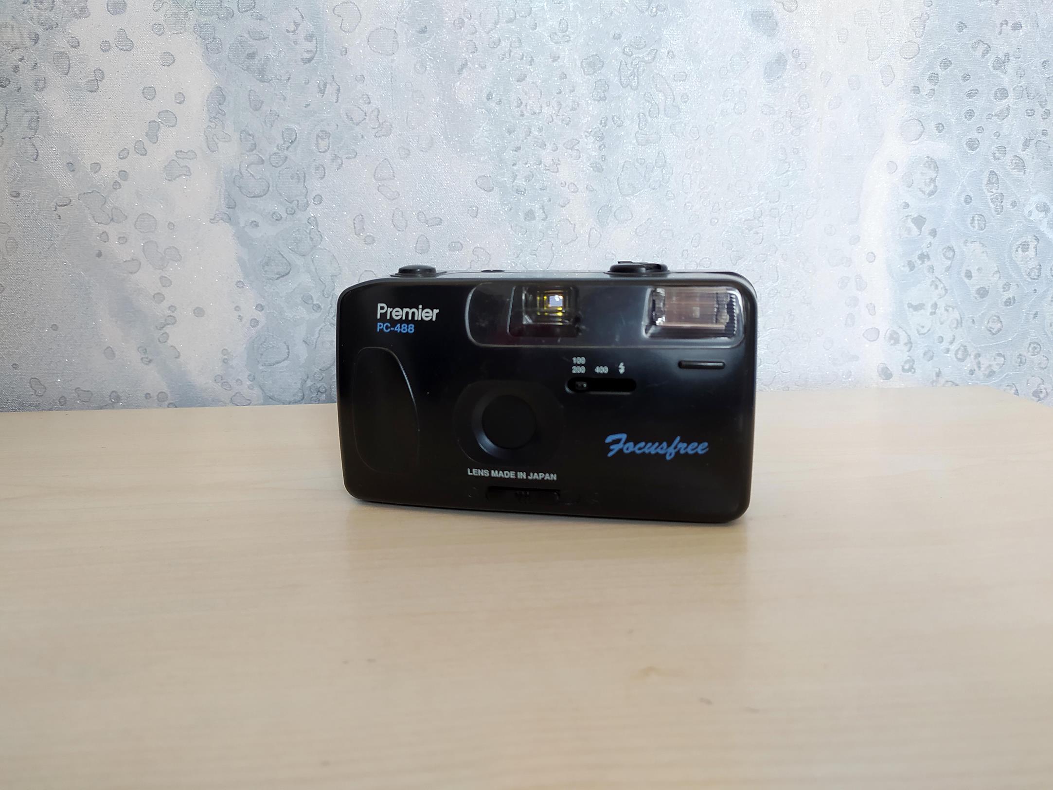 دوربین قدیمی PREMIER PC-488 با جعبه