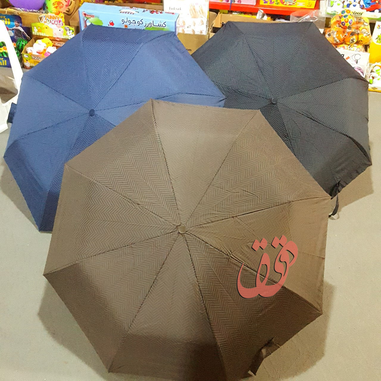 خرید چتر تاشو زنانه مردانه نیمه اتوماتیک تاشو به قیمت بسیار مناسب