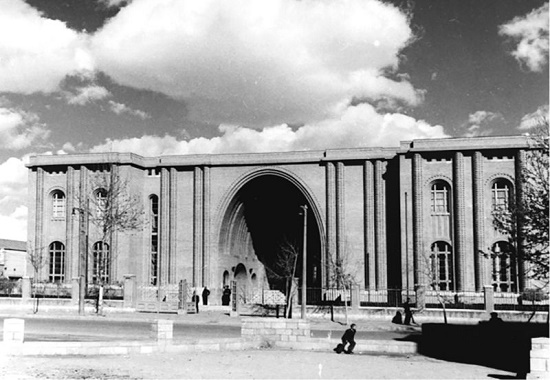 موزه باستان